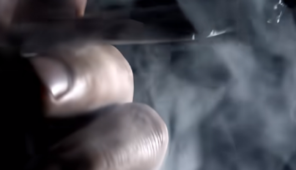 职场二手烟可致肺癌 + 皮肤早衰!深度解析空气堡P1为啥能科学治理二手烟